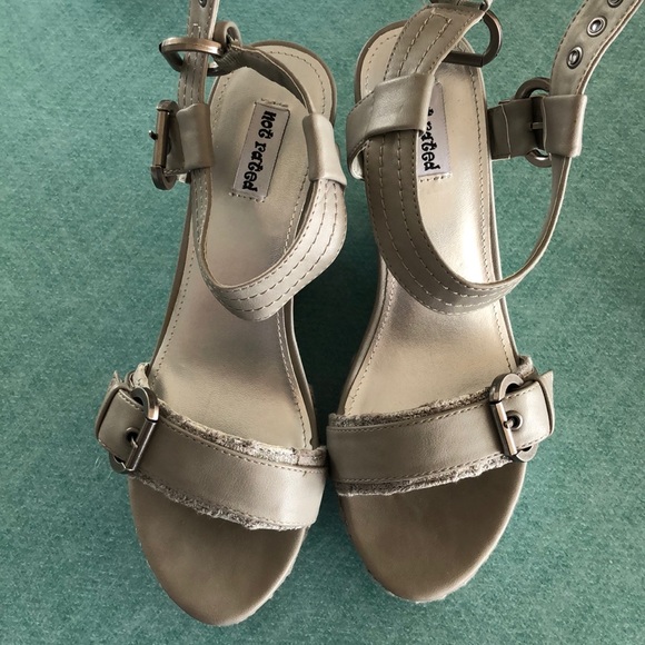 Dressy heels - Picture 3 of 4